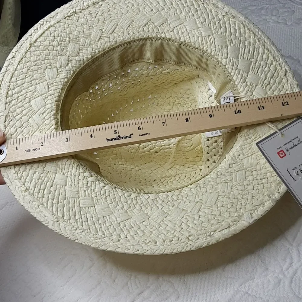 Jen&Co Cream Paper Hat NWT